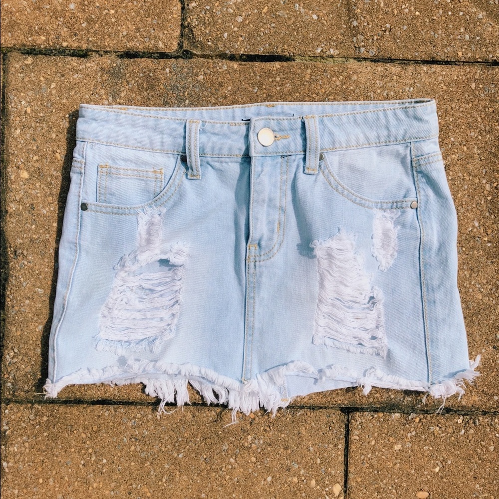 NWOT Forever 21 Denim Skirt